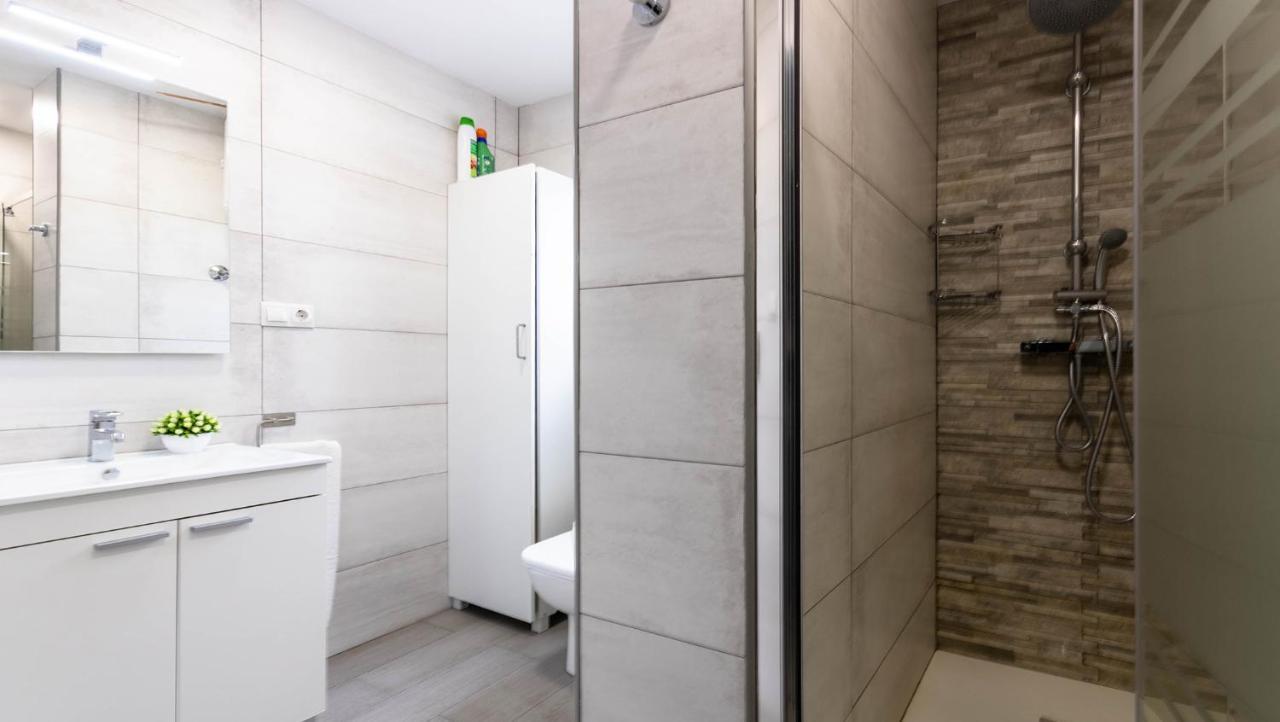 Apartamento Santa Justa Sevilla Dış mekan fotoğraf